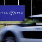 Stellantis denies report about picking Apple's Maestri as new CEO