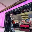 Victoria's Secret upgraded to Overweight by Barclays