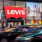 Levi Strauss Poised For Growth With Accelerating Women's Denim Segment And Cost-Saving Initiatives: Analyst