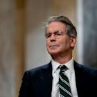 Bessent Signals Willingness to Offer Argentina a Credit Line