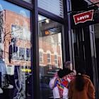 Jury returns win for Levi Strauss in sex discrimination case
