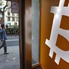 The Great Bitcoin Power Shift Has Large Holders Dumping 500,000 Coins