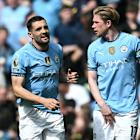 De Bruyne inspires Man City revival to crush Palace