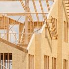 What Is Lennar Corporation's (NYSE:LEN) Share Price Doing?