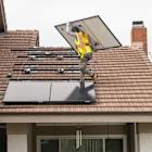 Former Edison executive Calderon, now a lawmaker, seeks to cut rooftop solar credits