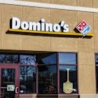 Redburn-Atlantic Initiates “Sell” Rating on Domino’s Pizza (DPZ) Due to Weak Organic Traffic and Profit Margin Concerns