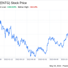 Decoding Entegris Inc (ENTG): A Strategic SWOT Insight