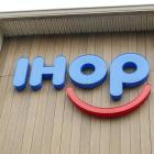 MLB ghost kitchens to whip up ballpark food for delivery and pickup, courtesy of IHOP