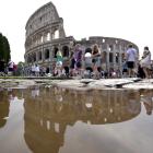 A criticized Airbnb deal will let users play gladiator in Rome's Colosseum