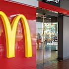 Snap Specs, McDonald's downgrade, Casey's Q4 earnings beat