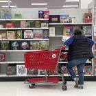 US Inflation Tops Forecasts in Blow to Fed Rate-Cut Hopes