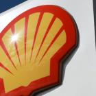 Shell Earnings Beat Views as Gas Trading Offsets Low Oil Prices