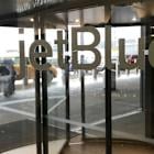 JetBlue's second-largest investor will consider selling stake without changes