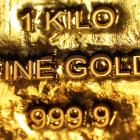 Gold Hovers Near Record as Traders Digest US Economic Reports