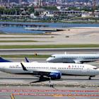 US Airline Stocks Slip as Jefferies Downgrades Major Carriers