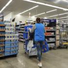 Walmart, Dollar Tree, and auto and home retailers stand to benefit from higher tax refunds