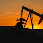 Oil Slump Accelerates on Signs OPEC+ Will Maintain Higher Output
