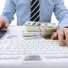 Wells Fargo Hikes Fifth Third Bancorp (FITB) Price Target to $52