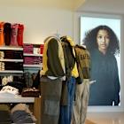 Gap Stock Slides; Company Warns of Up to $300 Million in Tariff Costs