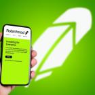 Robinhood Stock Falls 6.1% in a Month: Should You Buy, Sell or Hold?