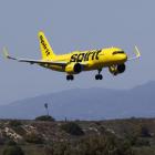 Spirit Airlines shares plunge on bankruptcy speculation