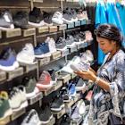 Best Stock to Buy: Macy's vs. Dick's Sporting Goods