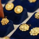 Gold prices rise higher, marching into sixth day of gains