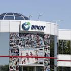 Amcor Stock: Is AMCR Underperforming the Consumer Discretionary Sector?